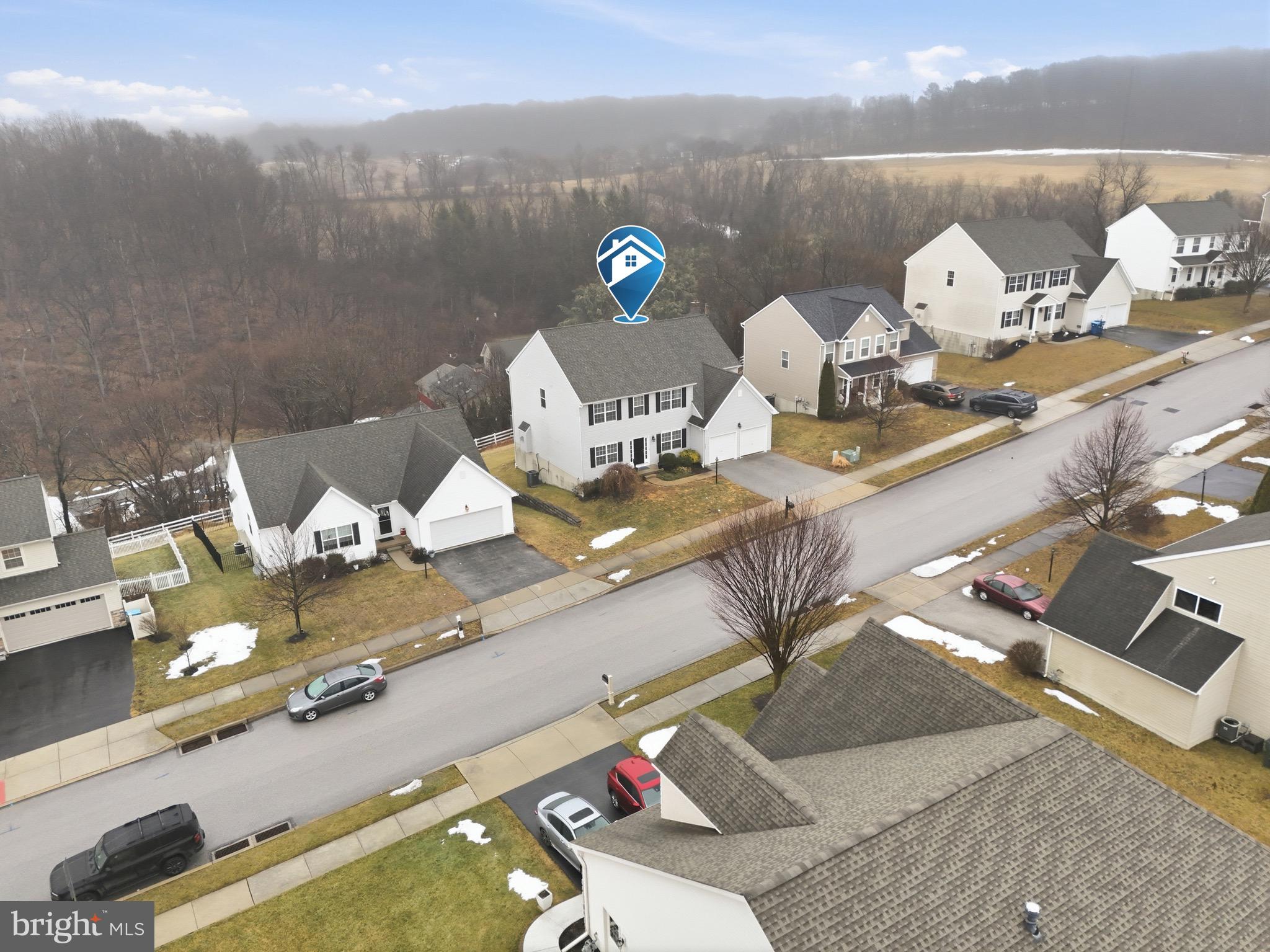 LAUREL VISTAS - Residential