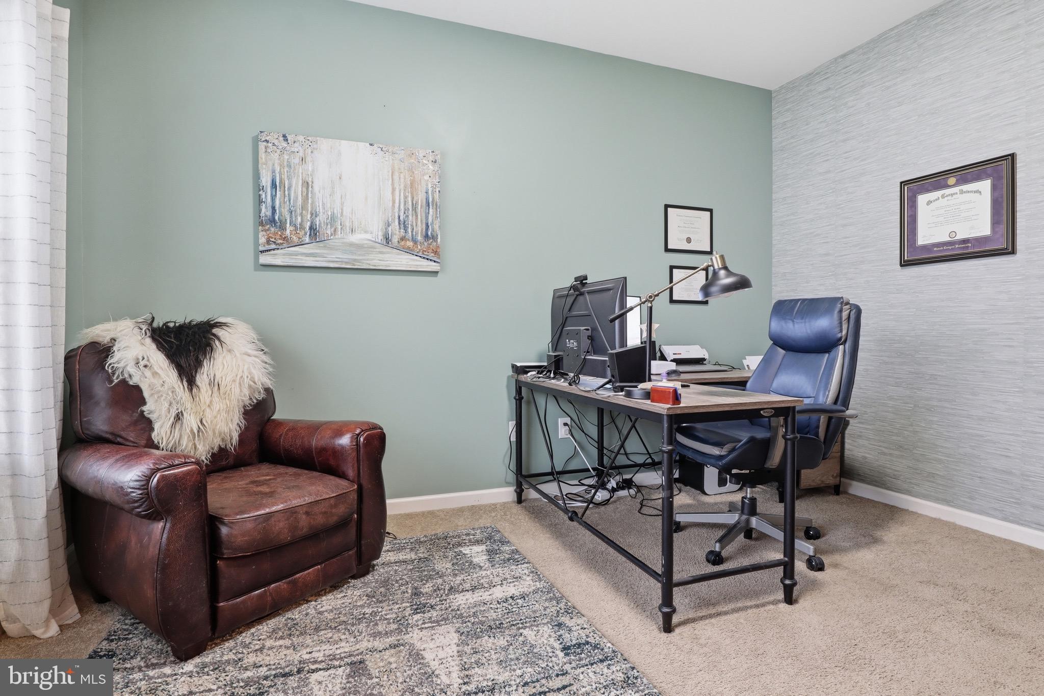 LAUREL VISTAS - Residential