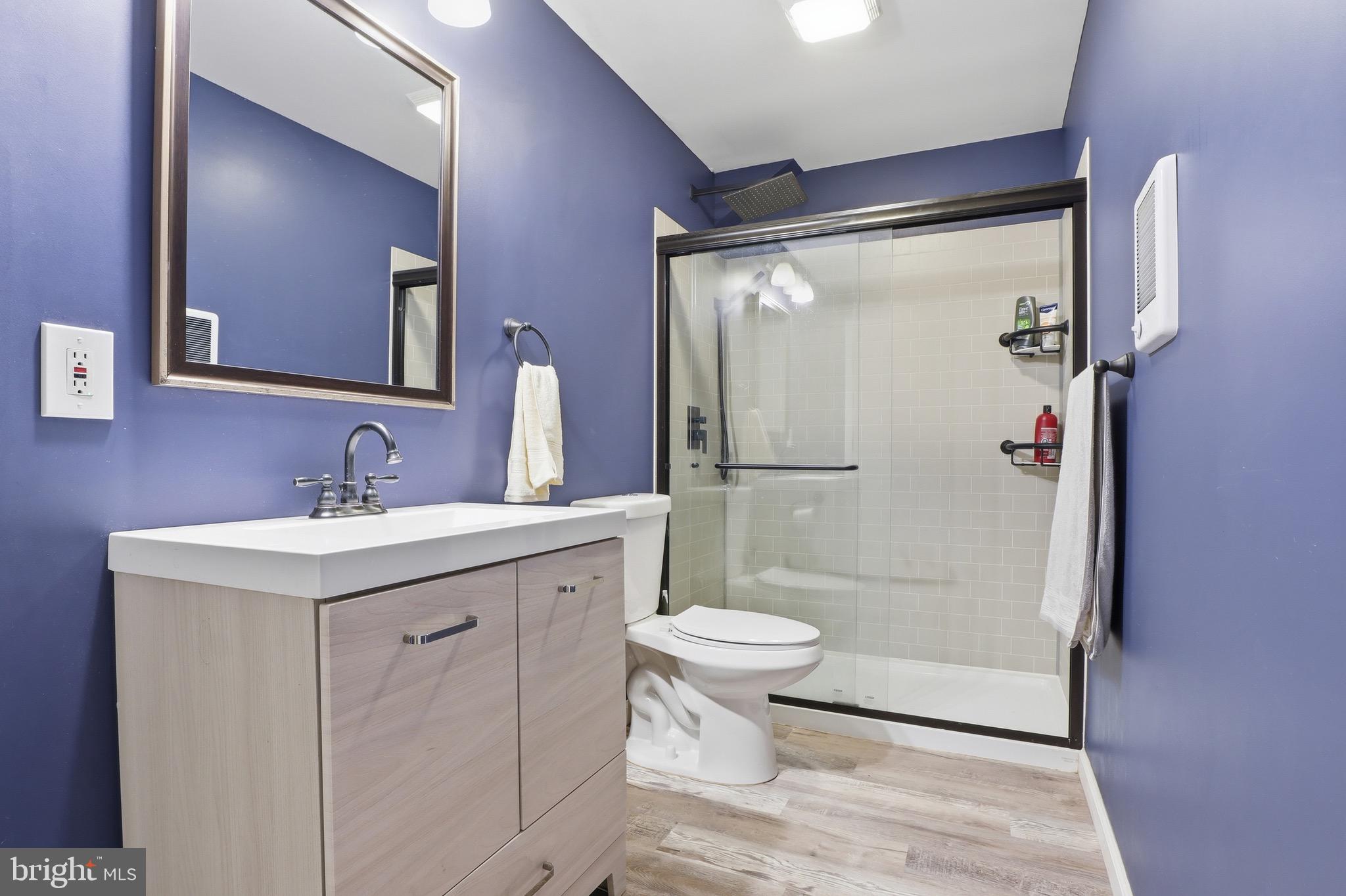 LAUREL VISTAS - Residential