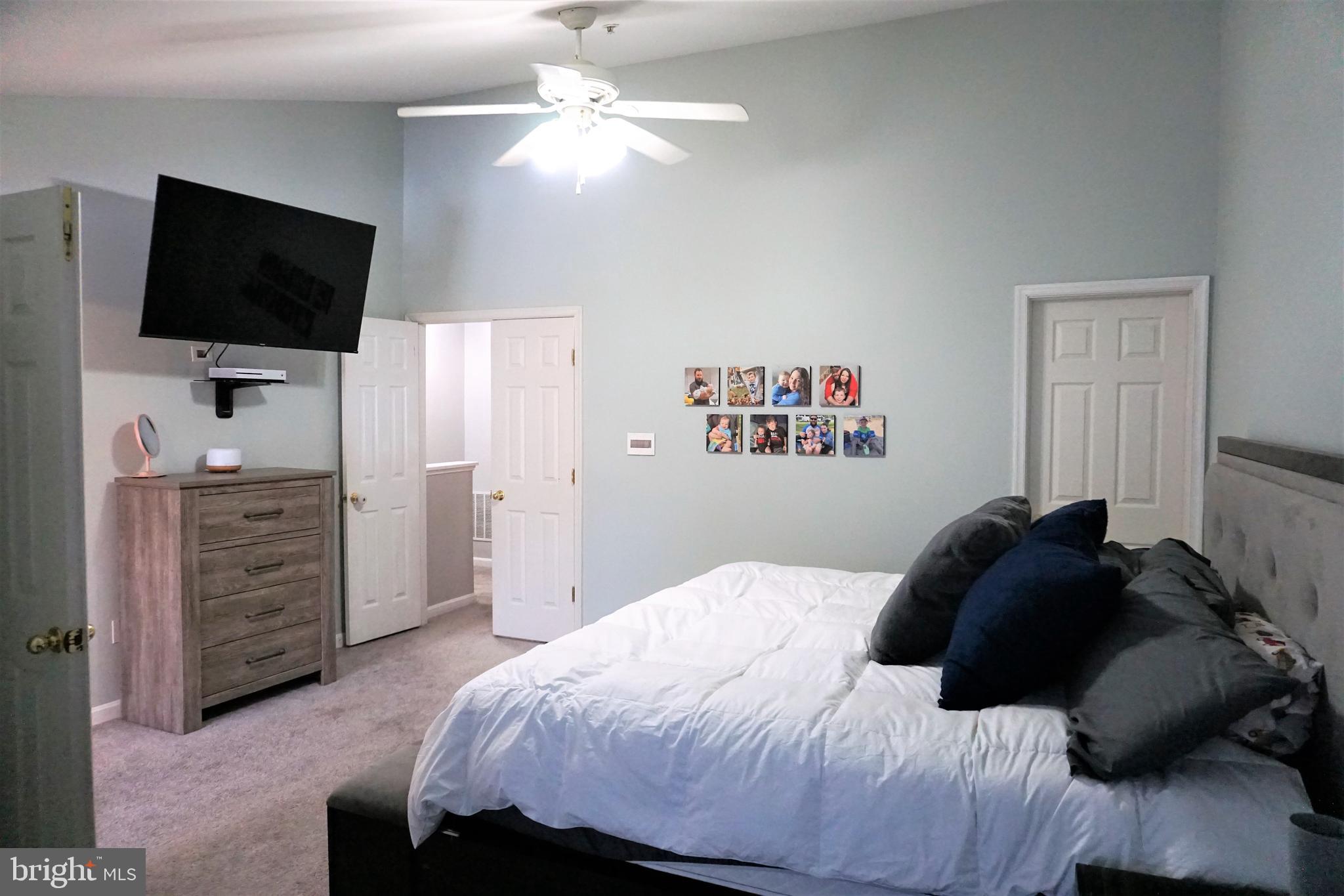 NORTH CROSSING - Residential