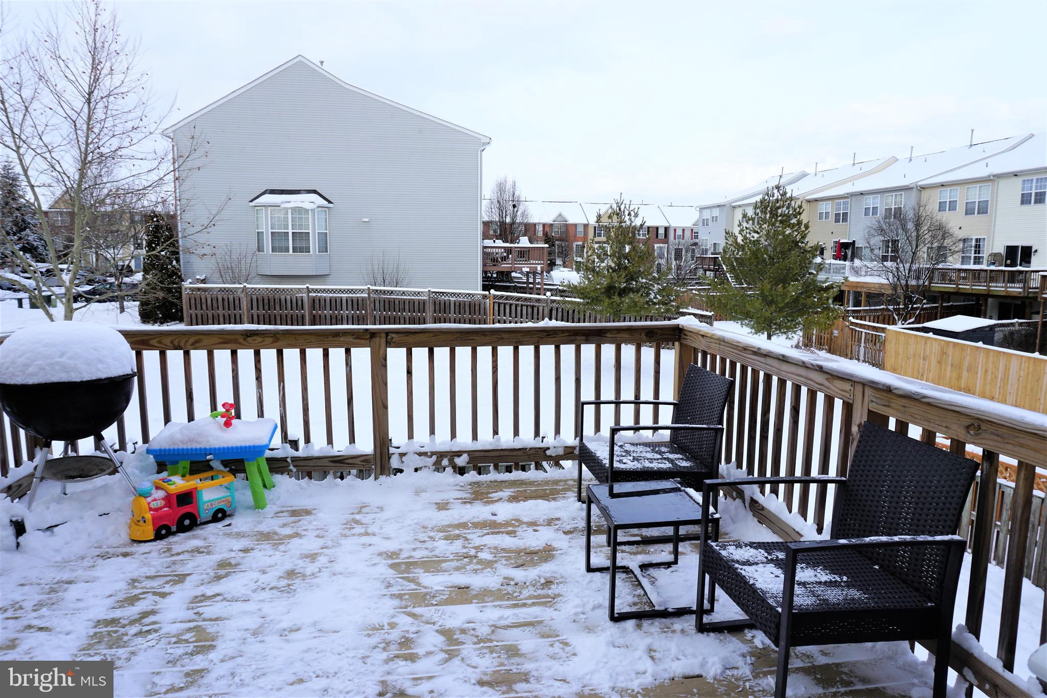 NORTH CROSSING - Residential