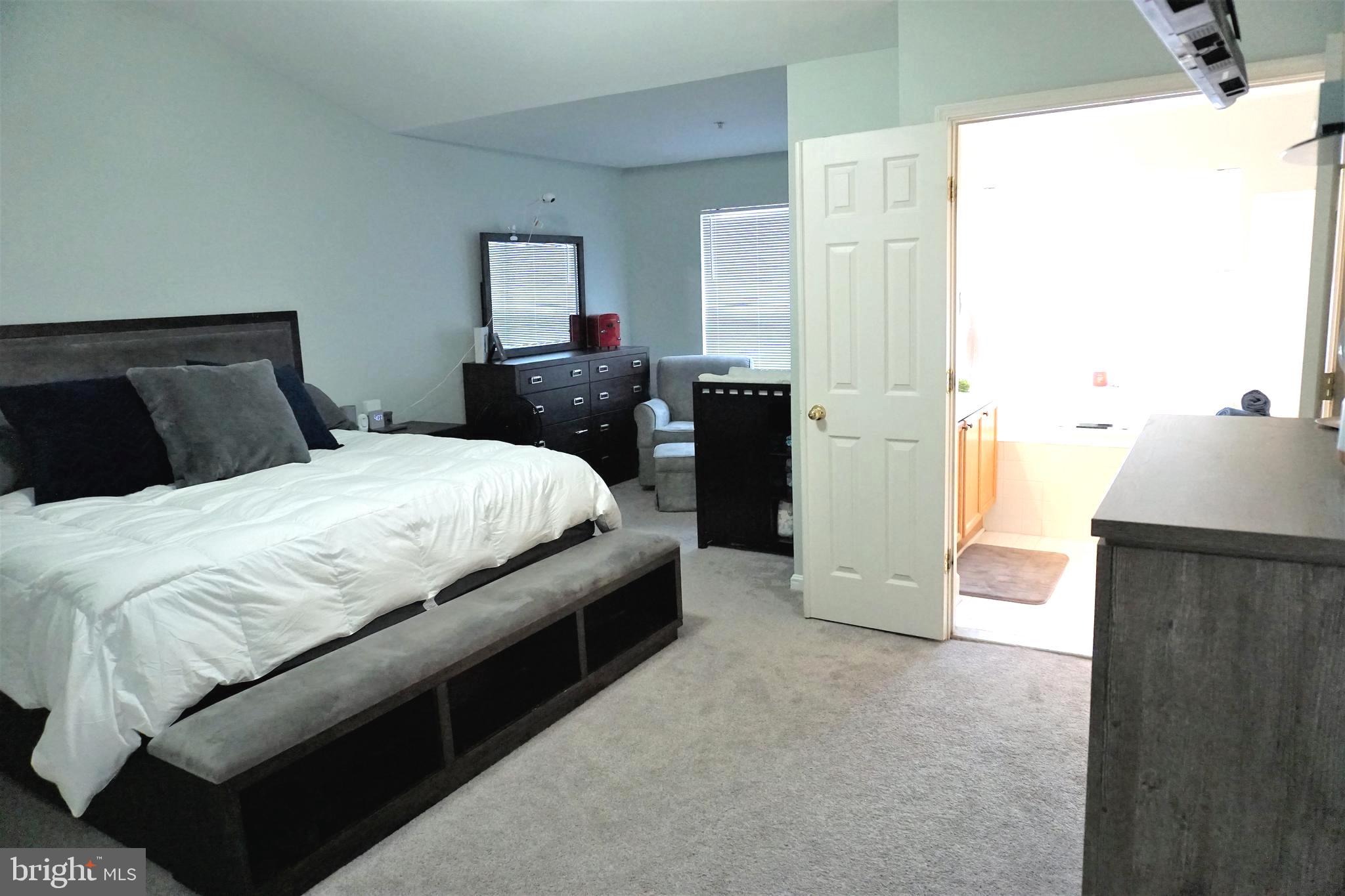 NORTH CROSSING - Residential