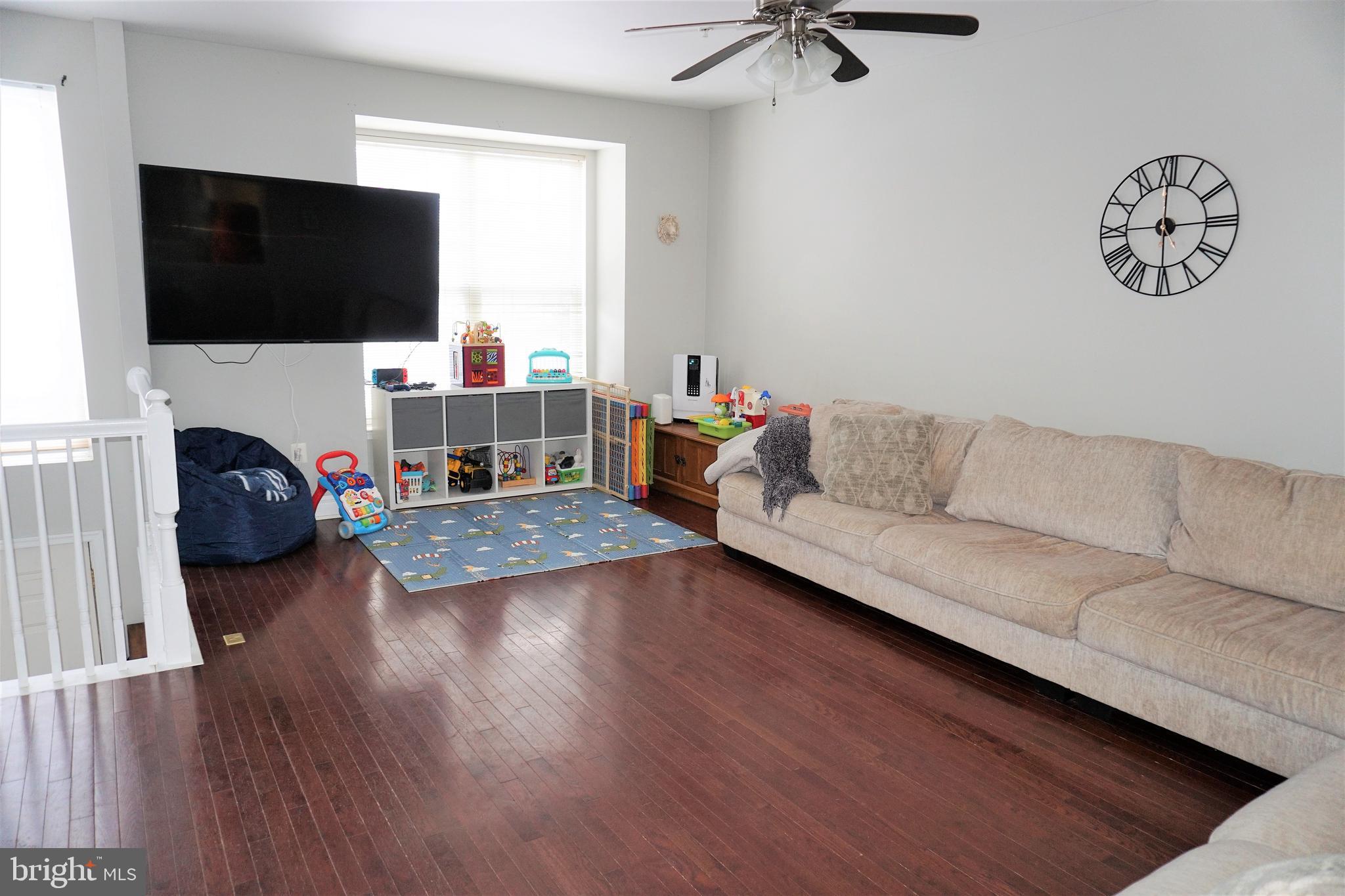 NORTH CROSSING - Residential