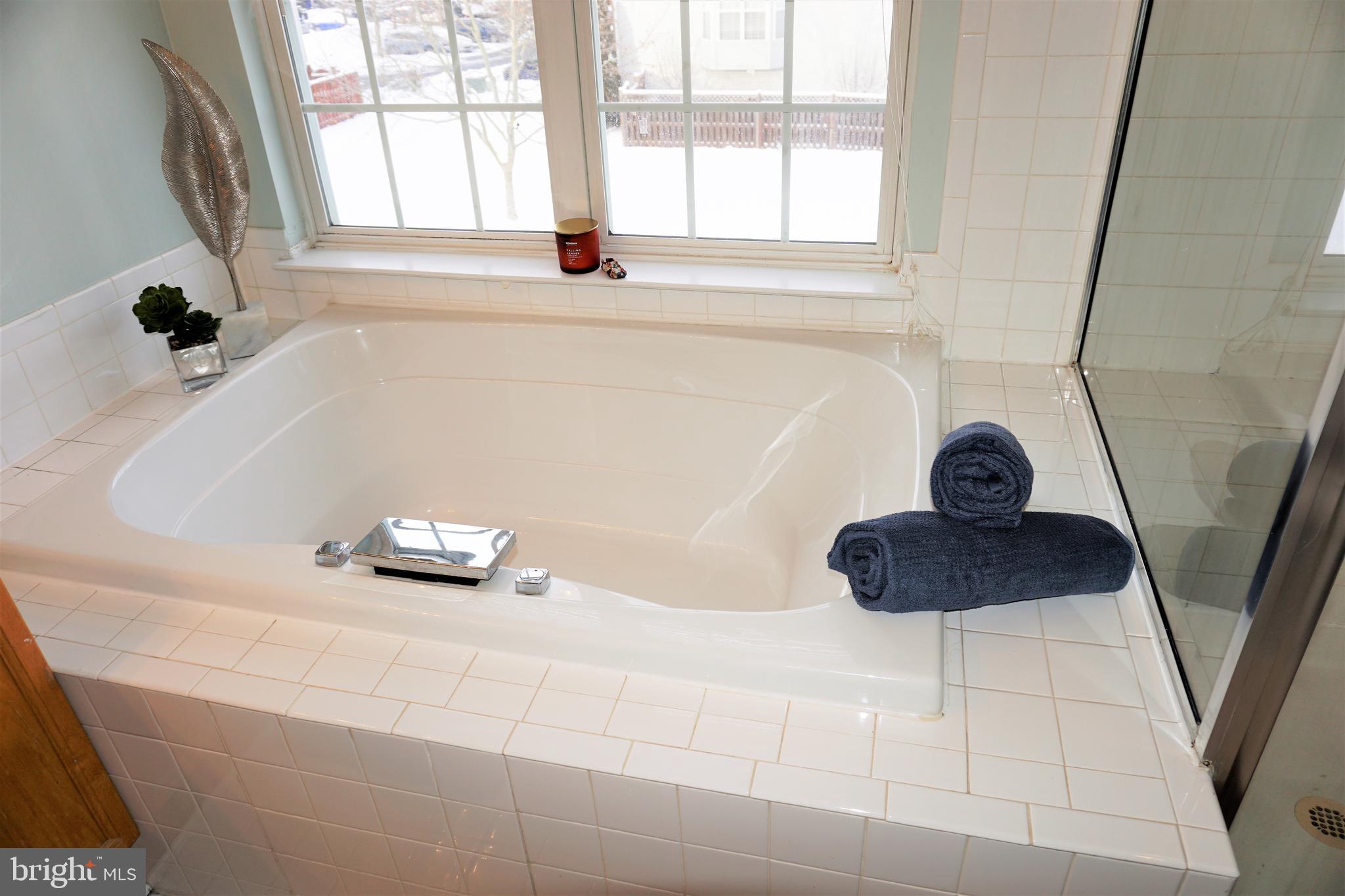 NORTH CROSSING - Residential