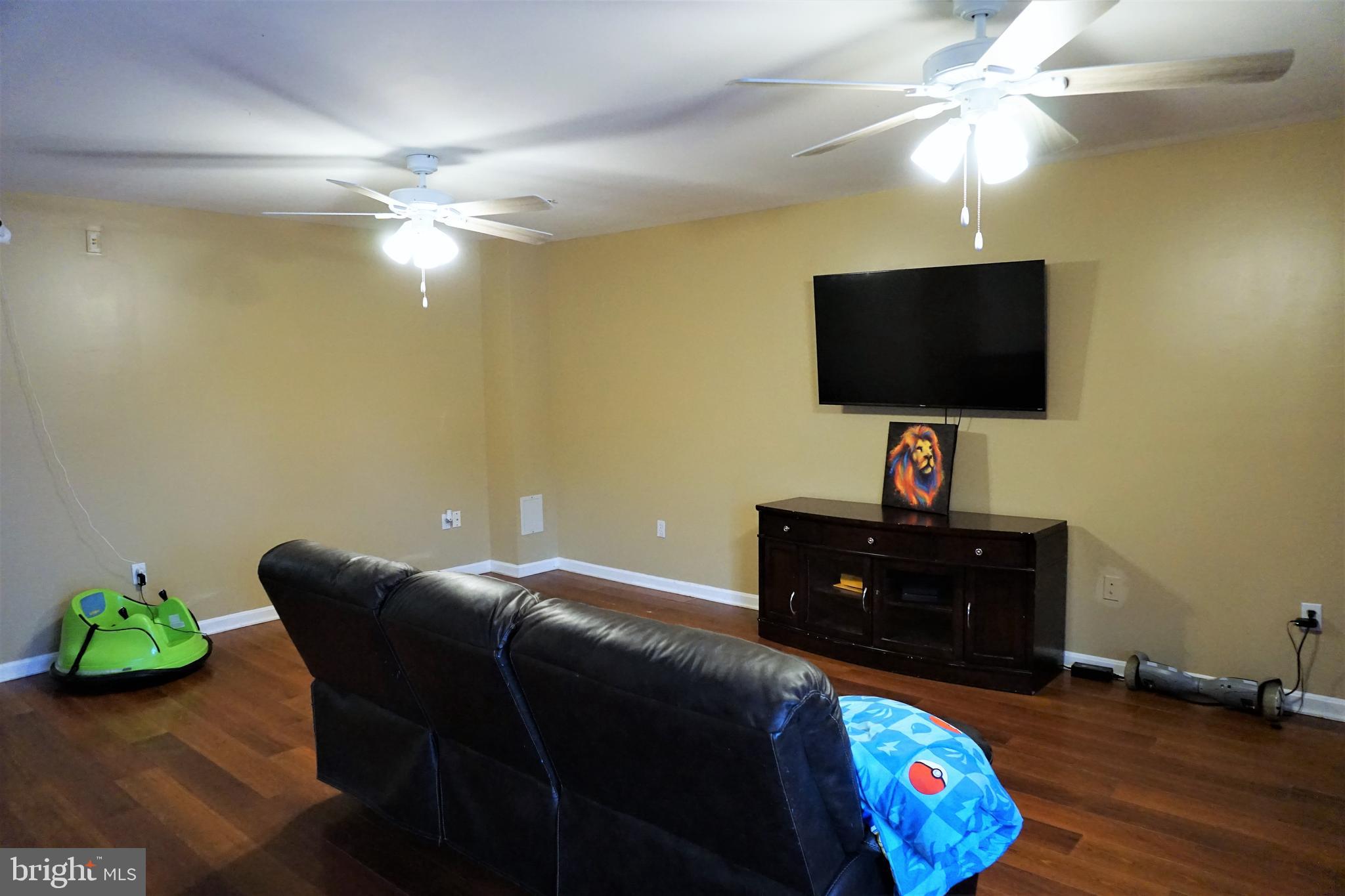 NORTH CROSSING - Residential