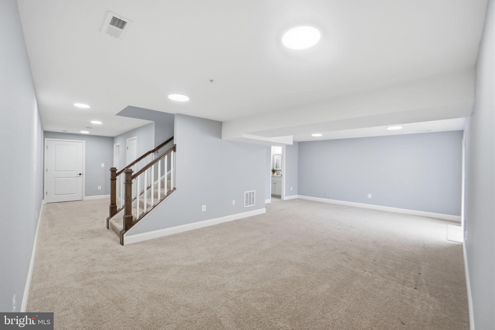 COLESVILLE OUTSIDE - Residential
