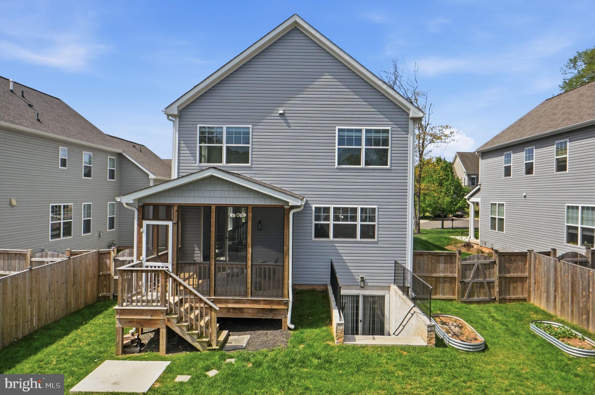 COLESVILLE OUTSIDE - Residential