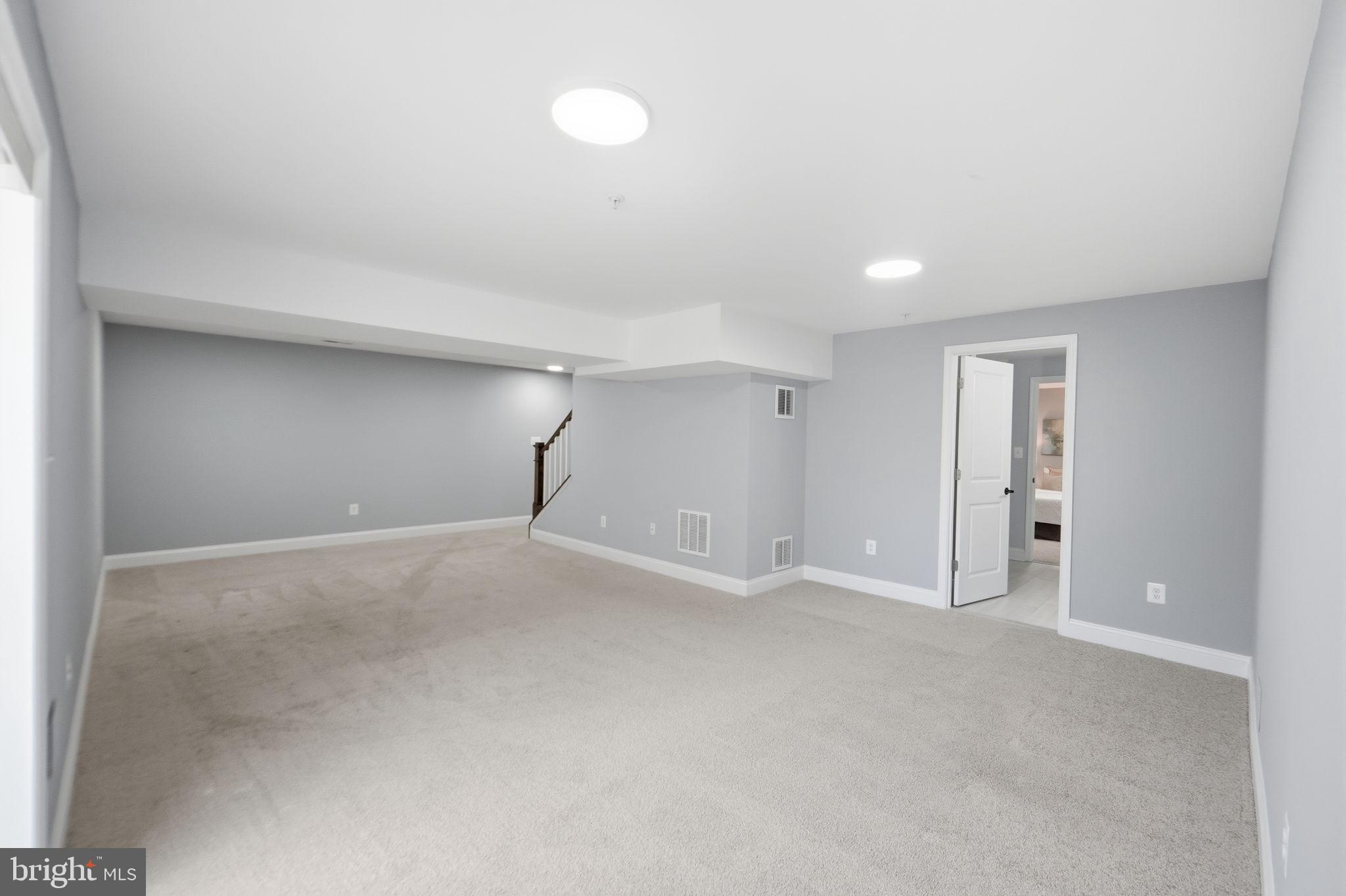 COLESVILLE OUTSIDE - Residential