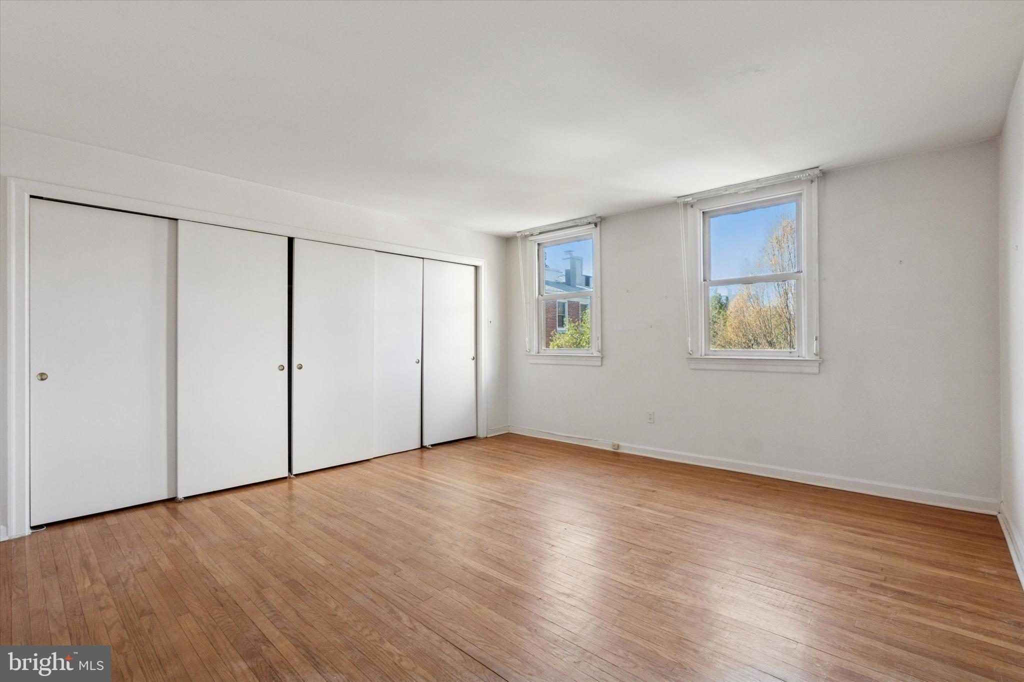 SOCIETY HILL - Residential