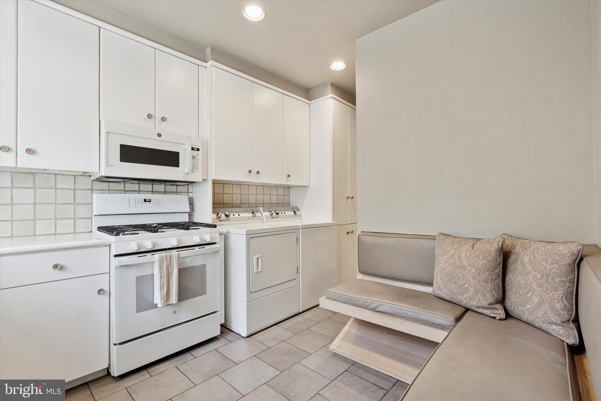 SOCIETY HILL - Residential