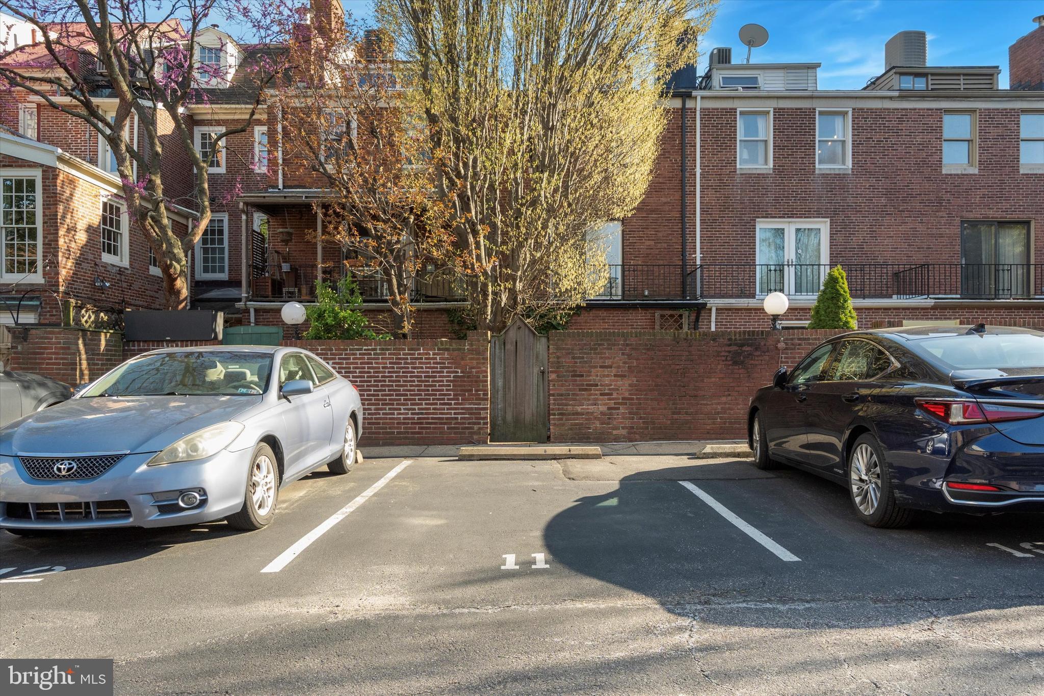 SOCIETY HILL - Residential