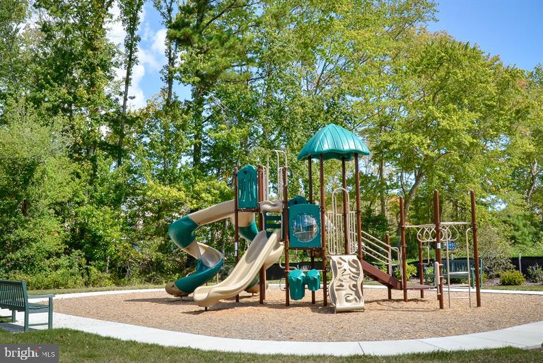 HARRINGTON TERRACE - Residential Lease