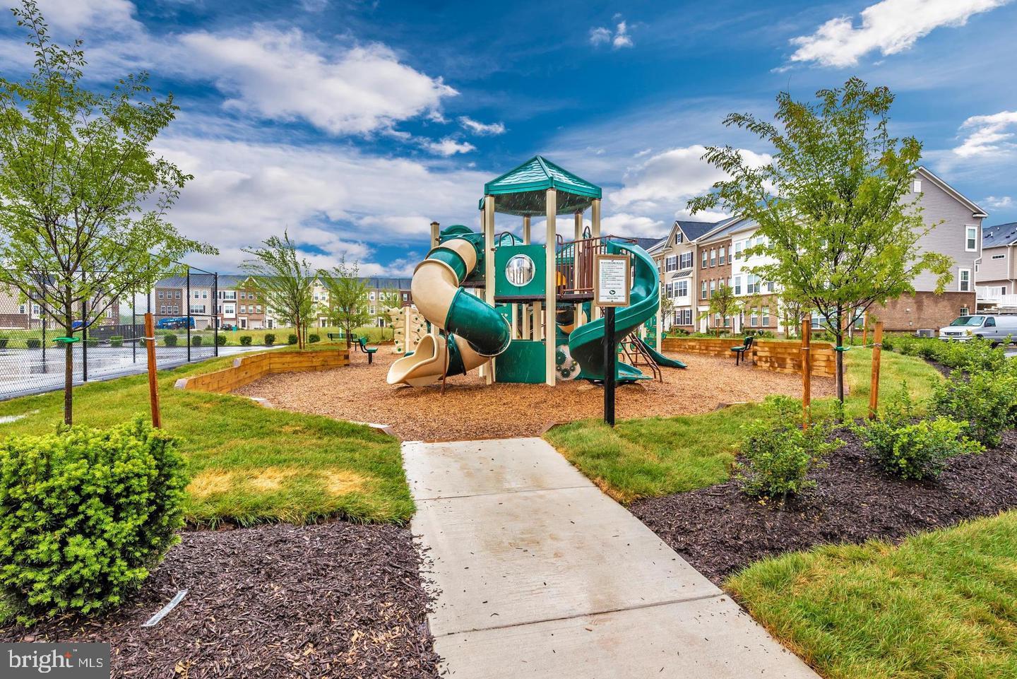 HARRINGTON TERRACE - Residential Lease