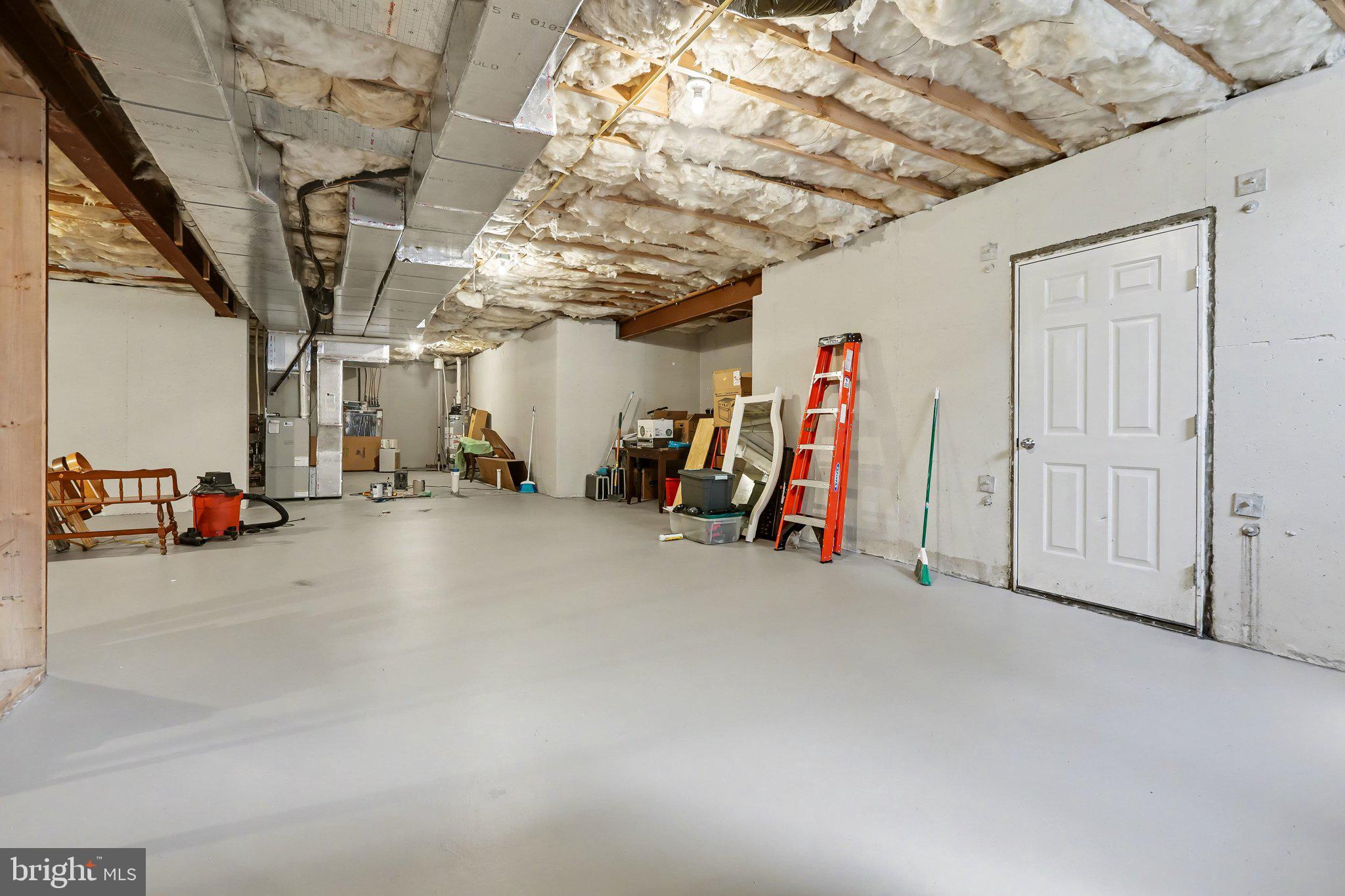 HAMPDEN SUMMIT - Residential