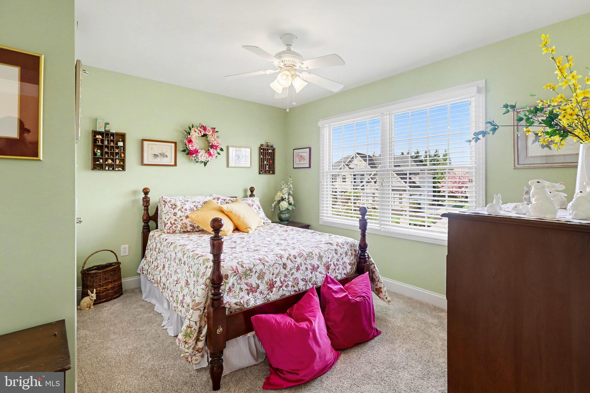 HAMPDEN SUMMIT - Residential