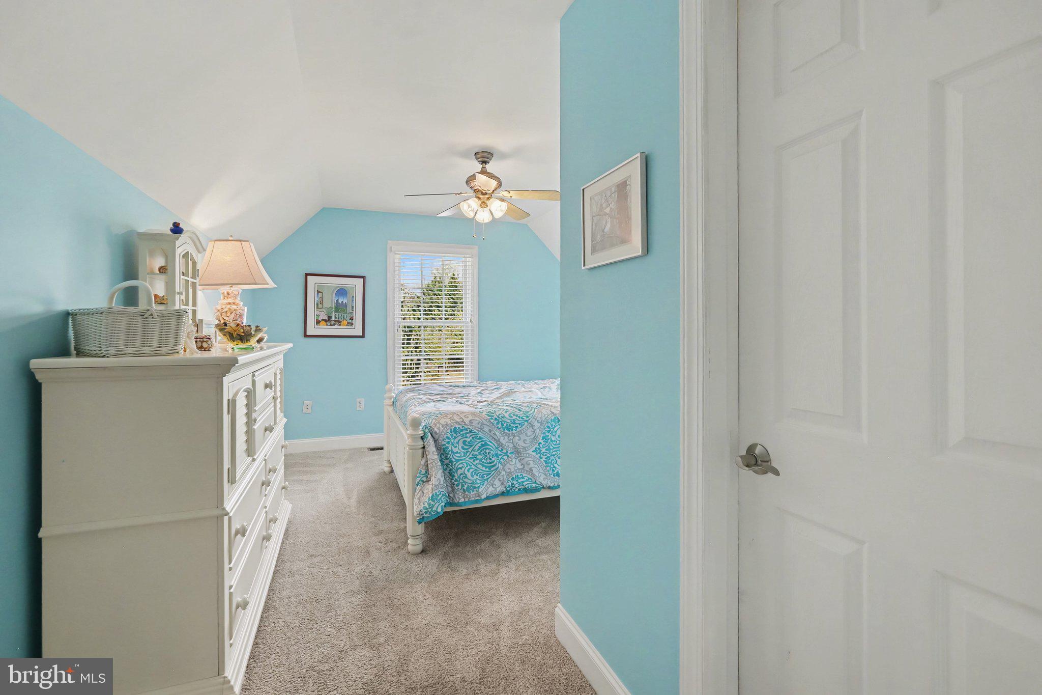 HAMPDEN SUMMIT - Residential