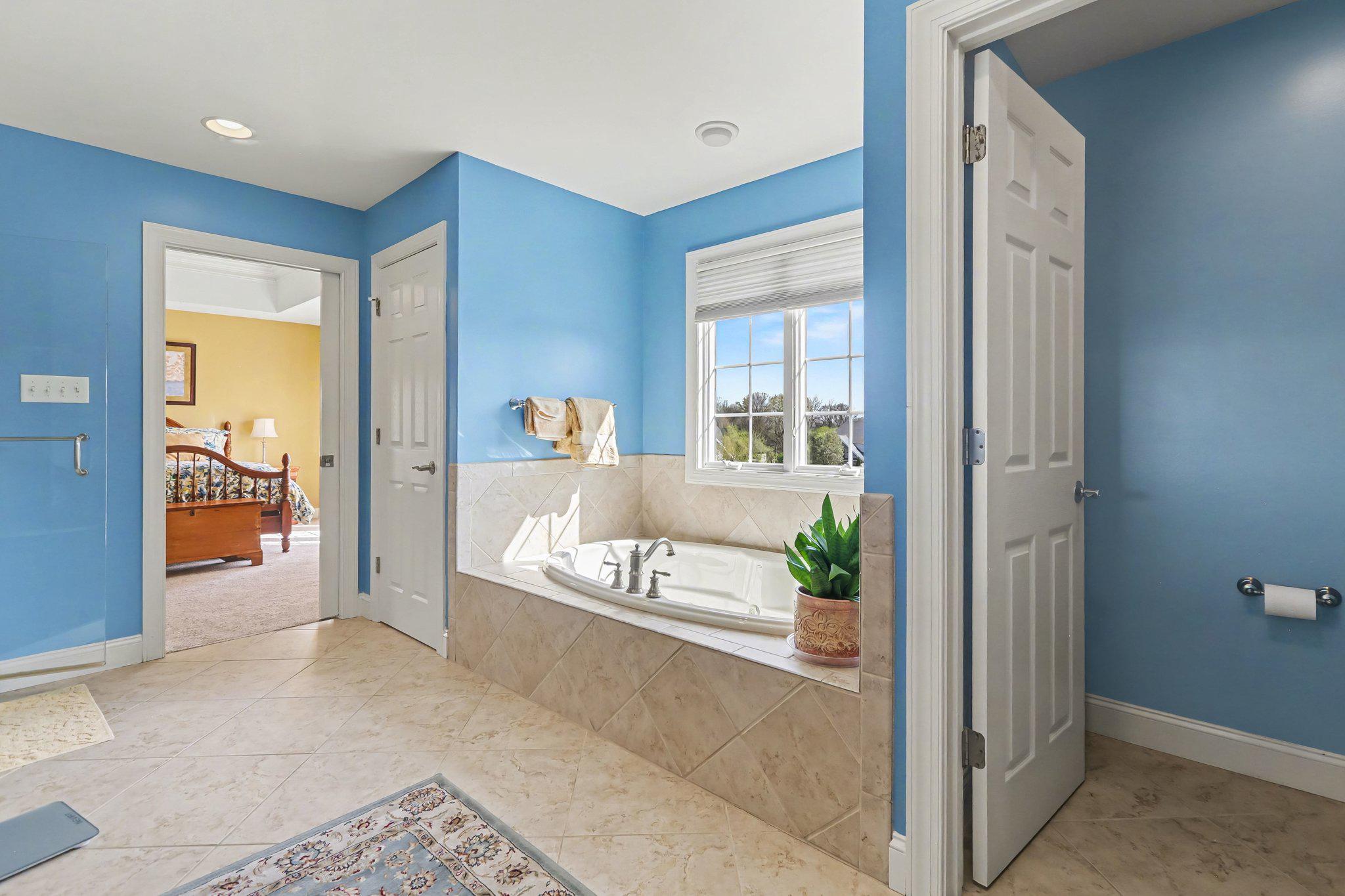 HAMPDEN SUMMIT - Residential