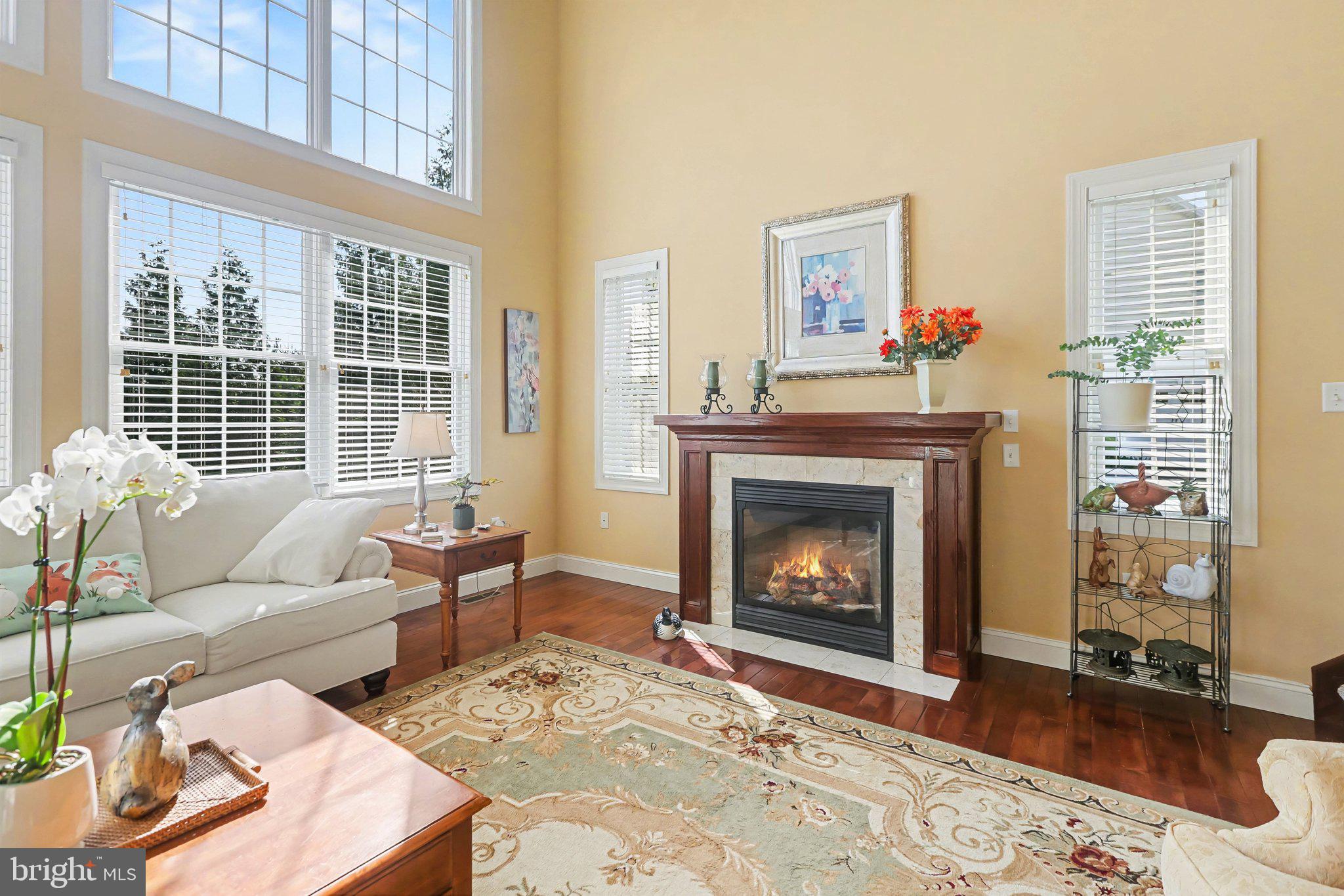 HAMPDEN SUMMIT - Residential