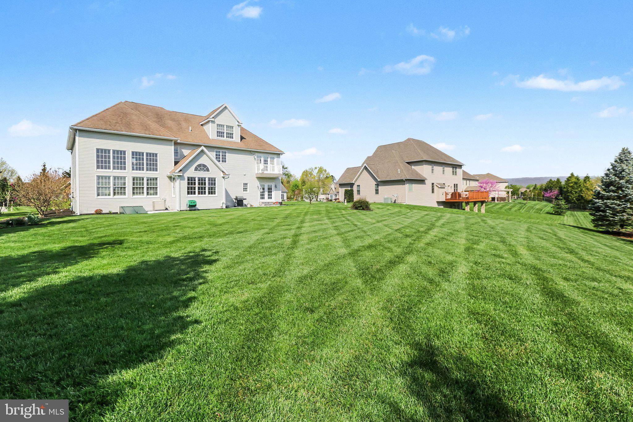 HAMPDEN SUMMIT - Residential