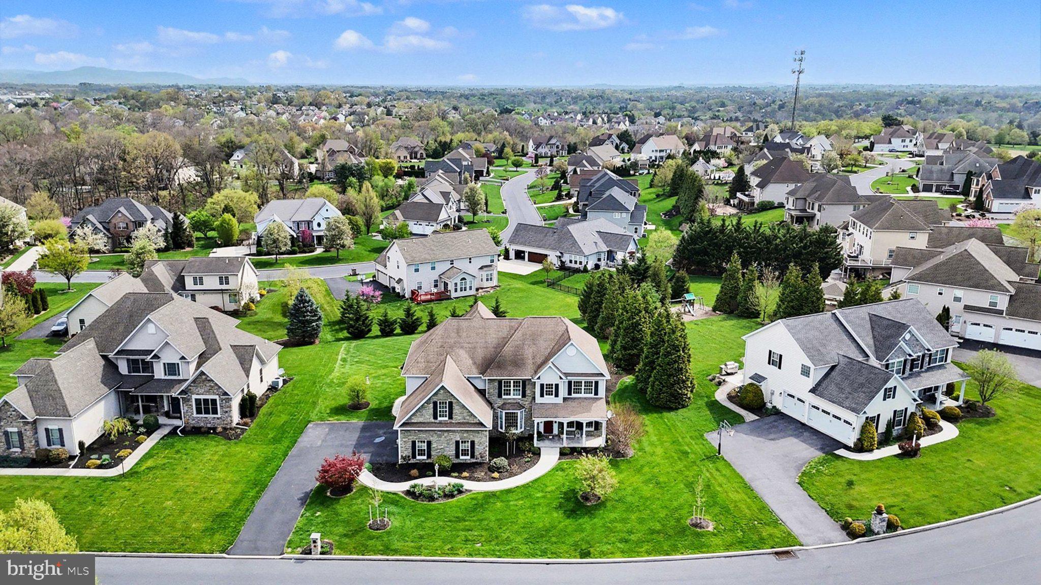 HAMPDEN SUMMIT - Residential