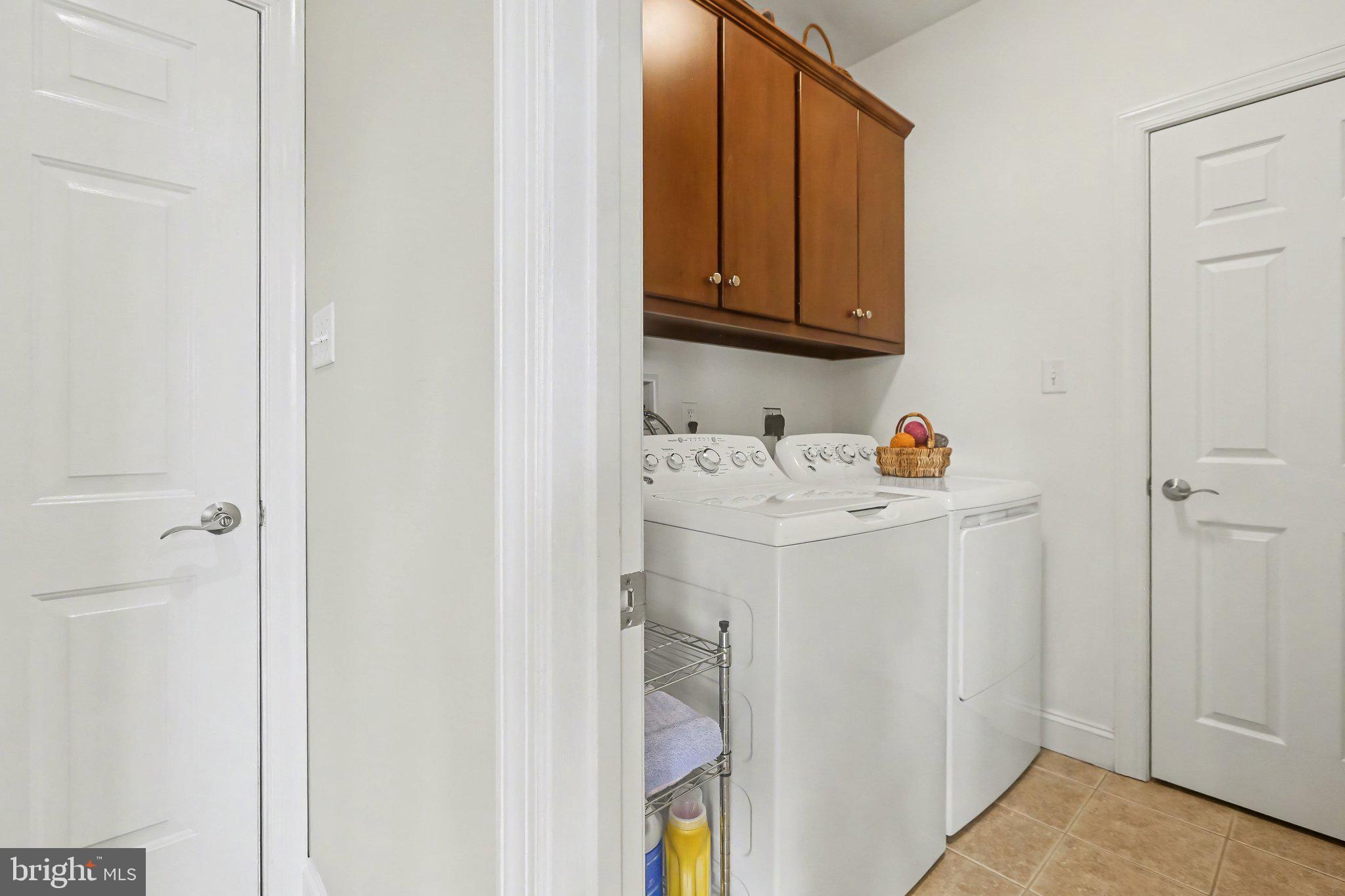 HAMPDEN SUMMIT - Residential