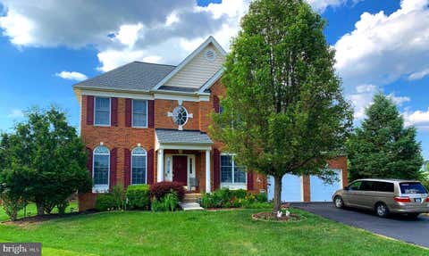 Photo of 43679 Lucketts Bridge Circle, ASHBURN, VA 20148 (MLS # VALO2119108)