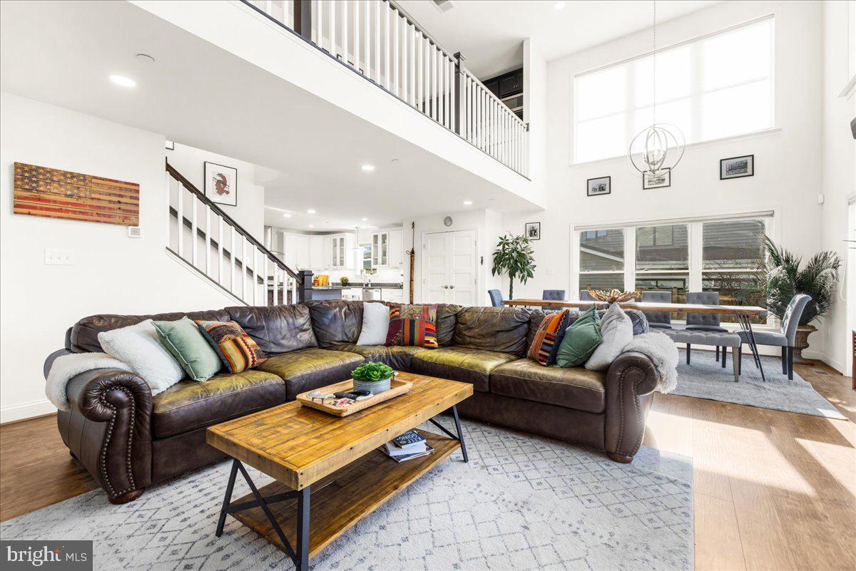 BAY CITY - Residential