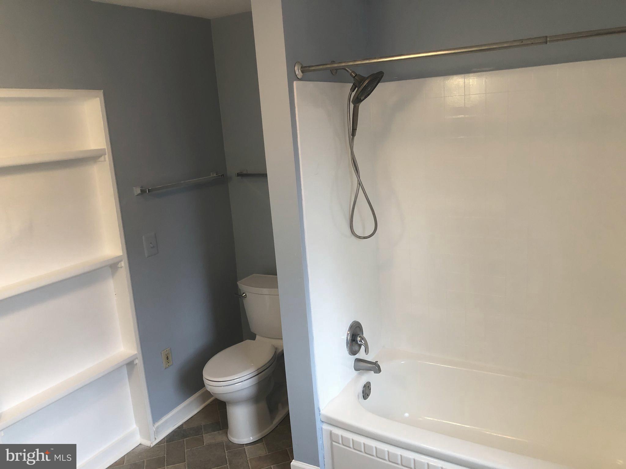 SKIPPACK - Residential Lease