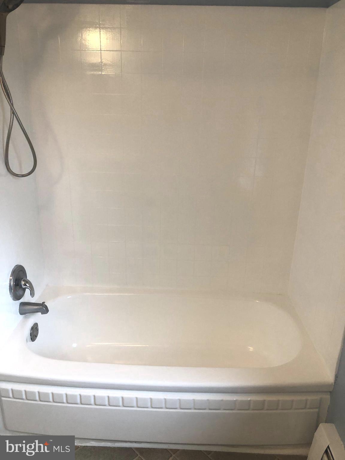 SKIPPACK - Residential Lease