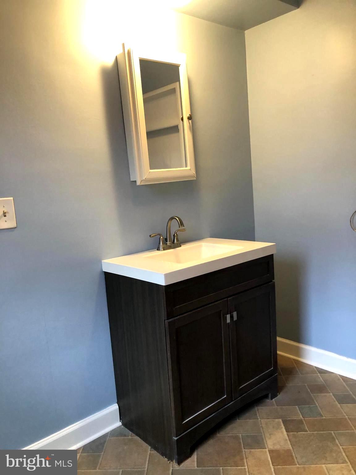 SKIPPACK - Residential Lease