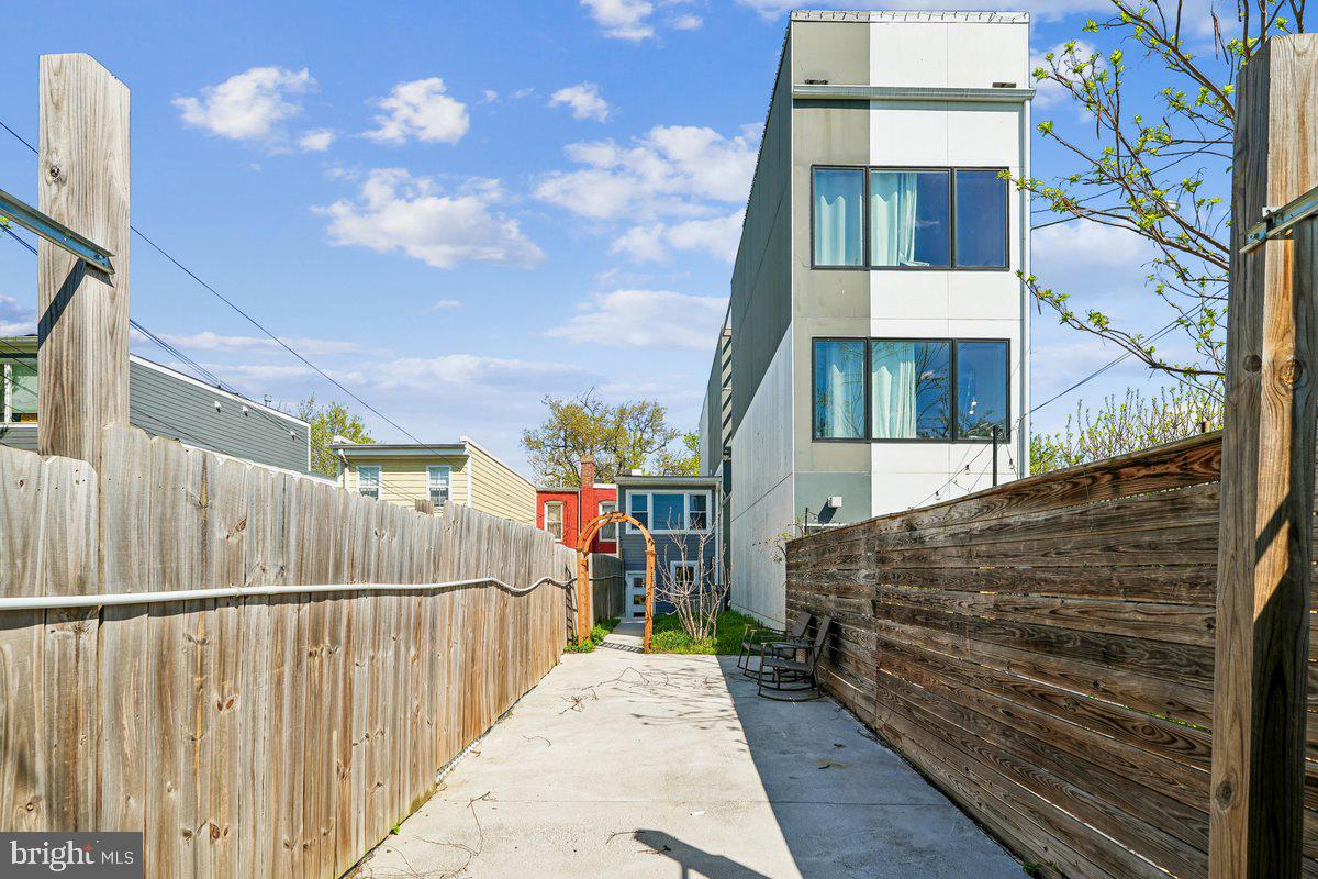 742 IRVING STREET NW