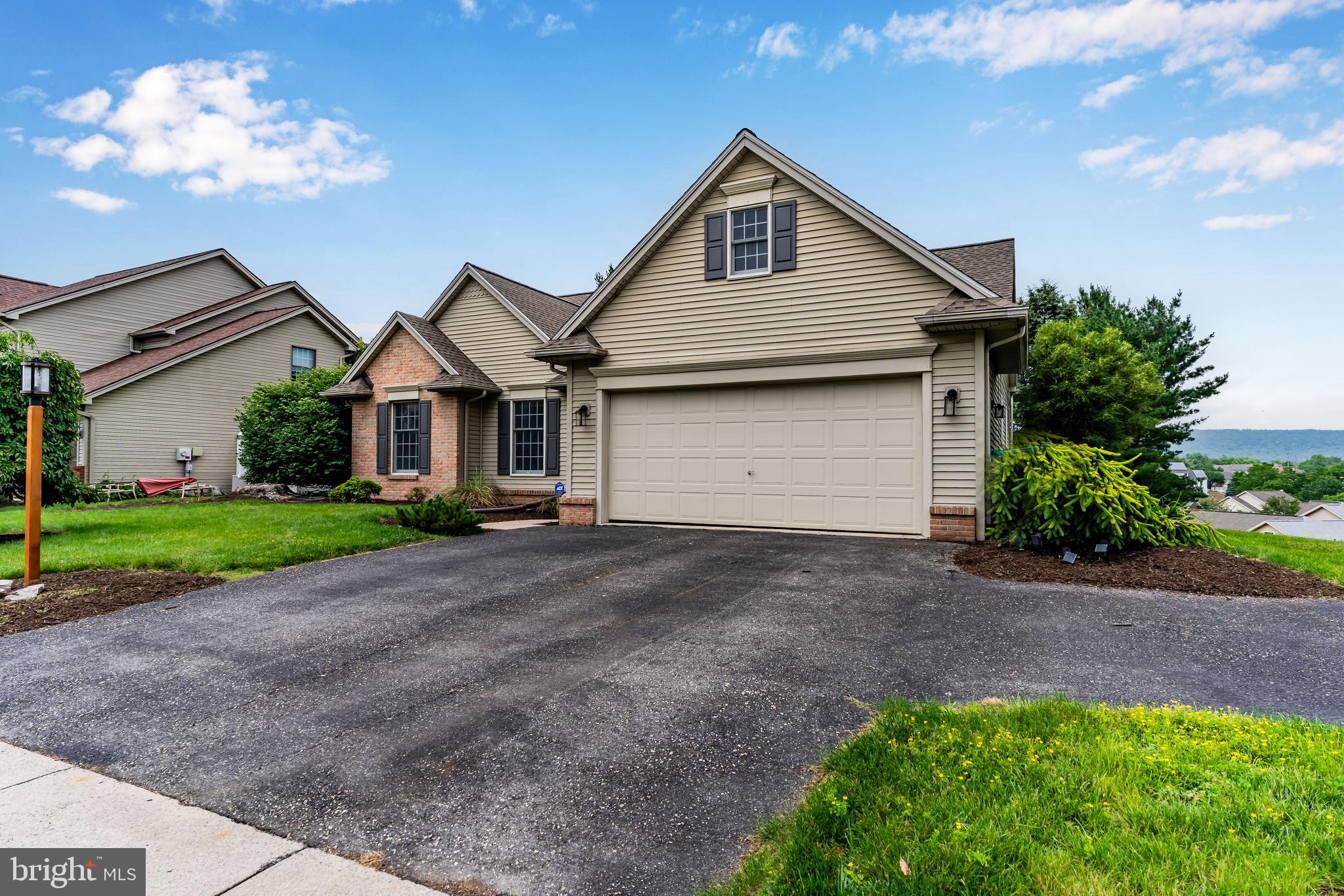 1416 SILVER CREEK DRIVE
