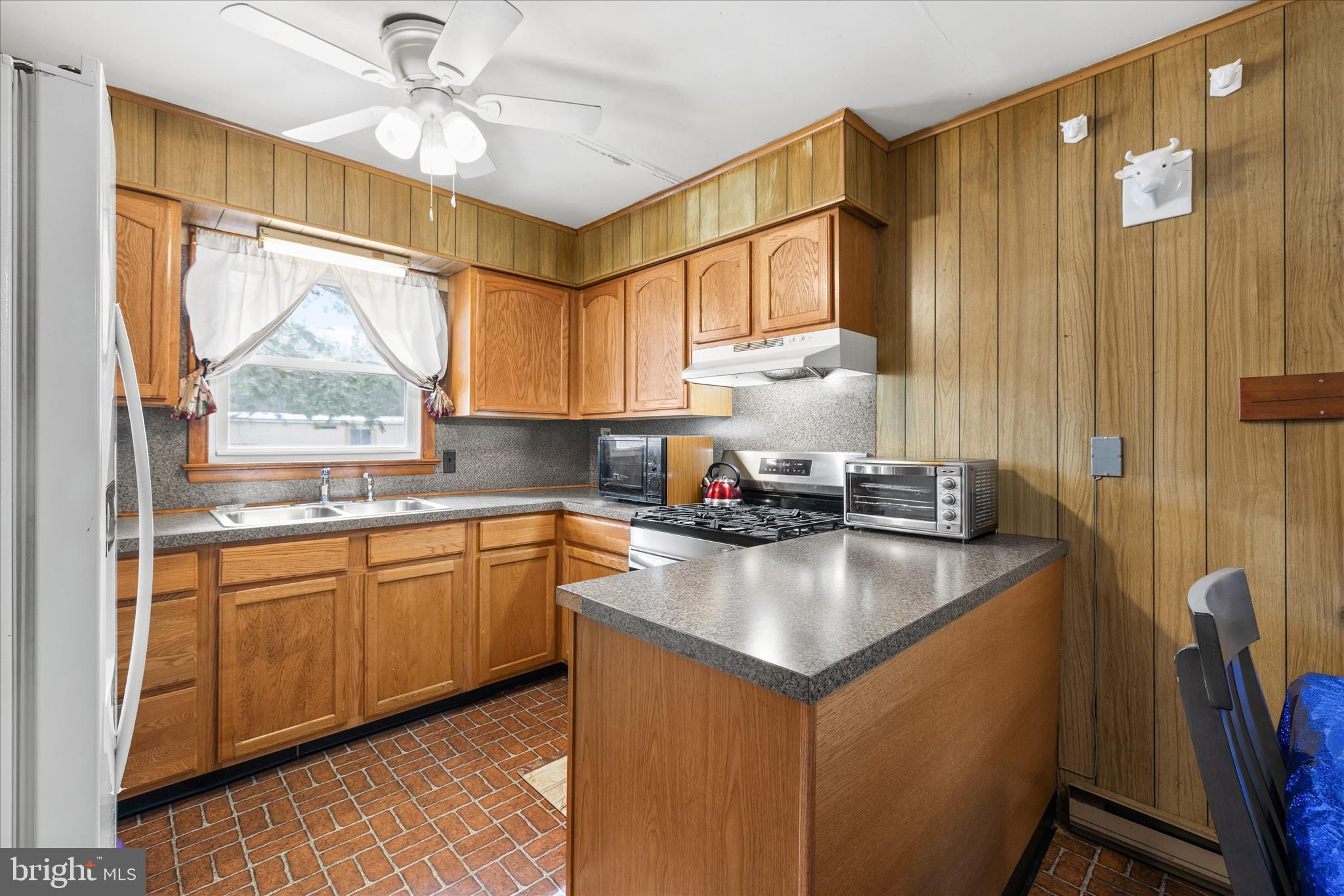 19477 HUMMINGBIRD ROAD