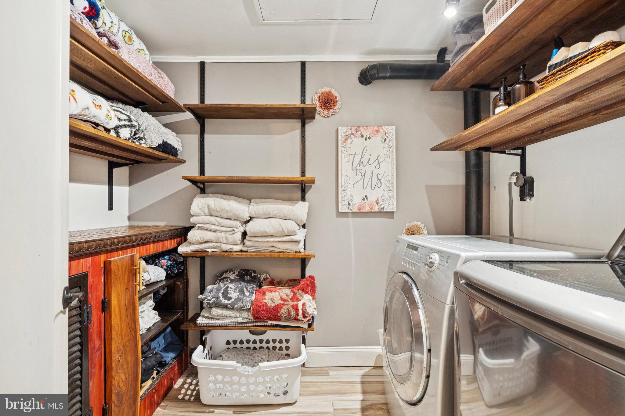 OAKFORD - Residential