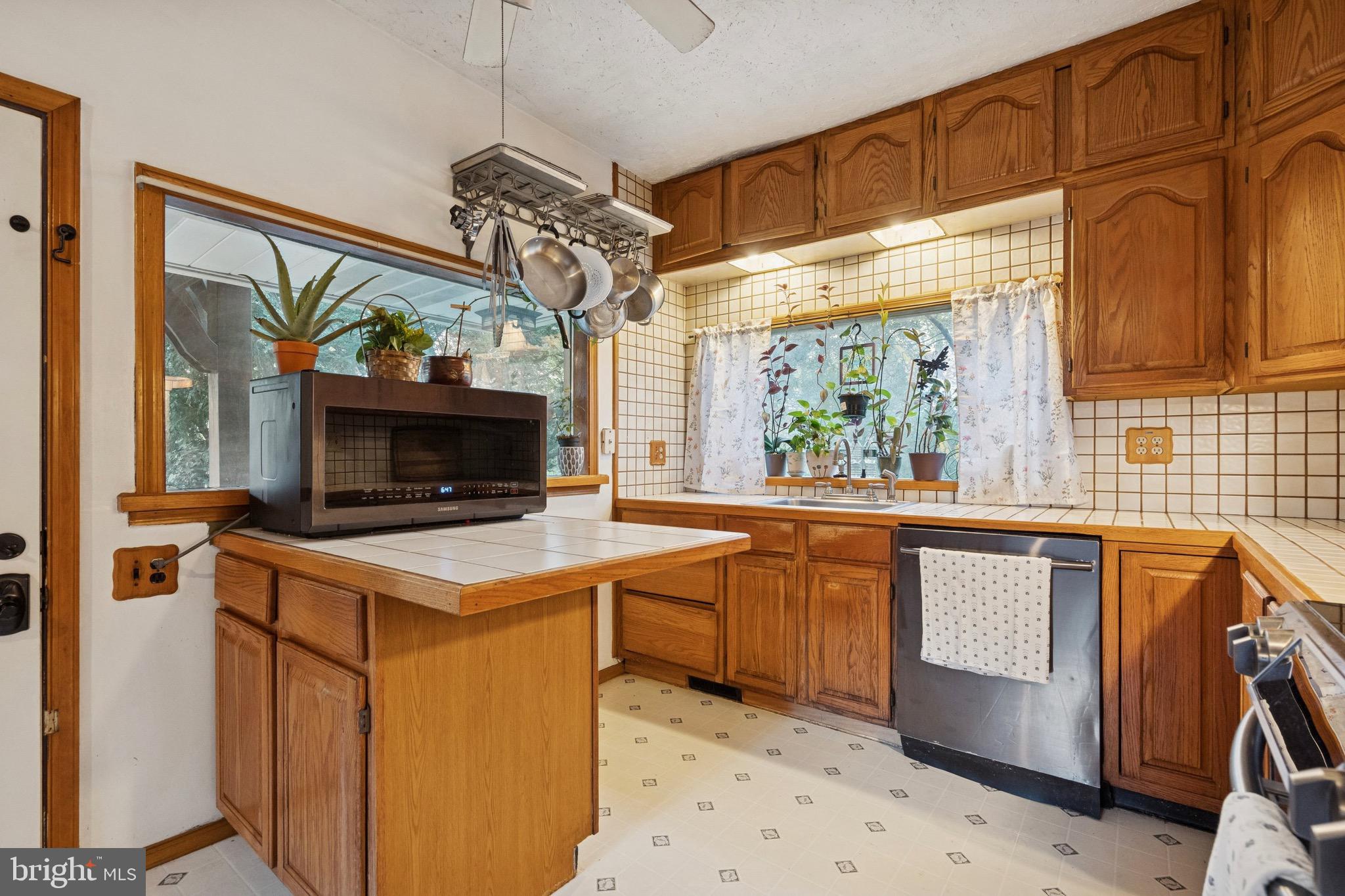 OAKFORD - Residential