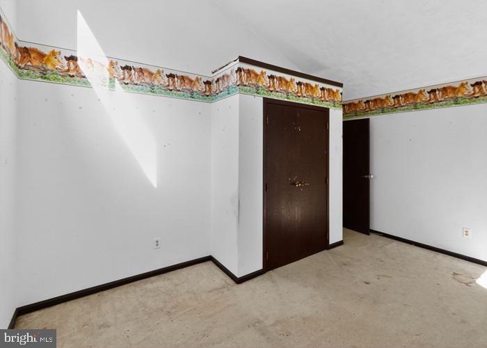 CHAPEL KNOLLS - Residential