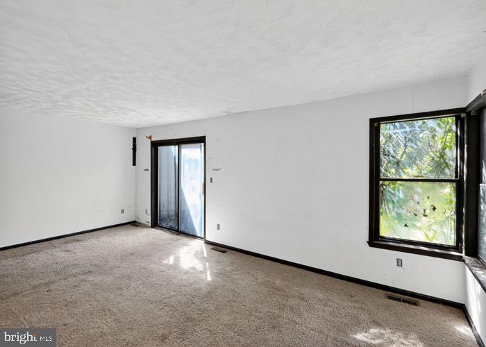 CHAPEL KNOLLS - Residential