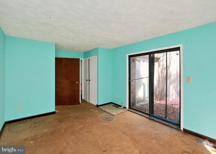 CHAPEL KNOLLS - Residential