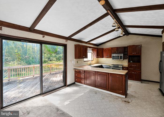 CHAPEL KNOLLS - Residential