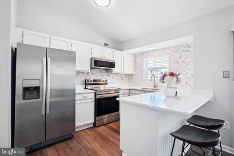 1033 Saint Michaels Drive, Bowie, MD MLS: MDPG2150280