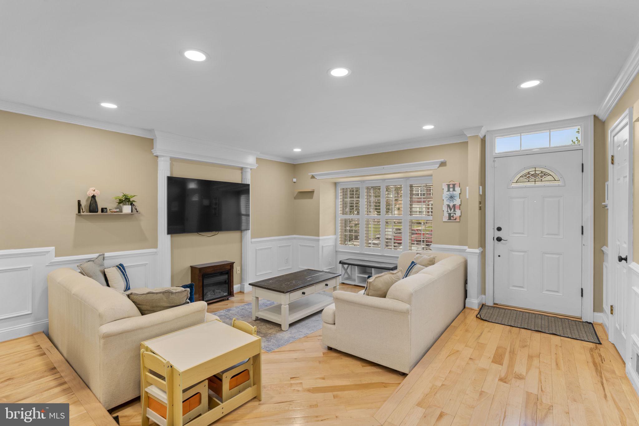 RIDGELY CHOICE - Residential