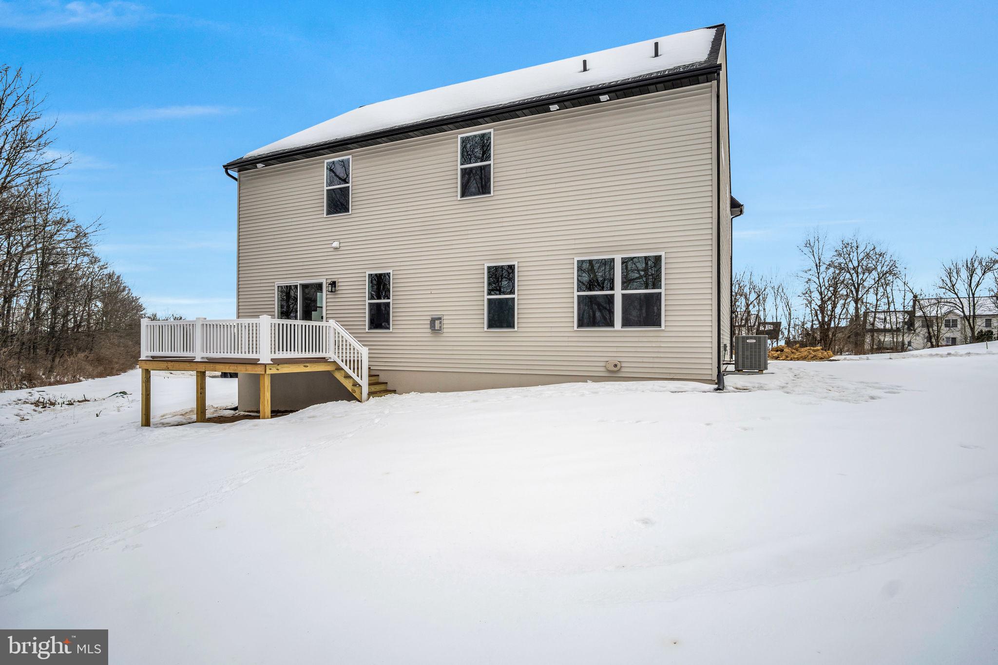 MEADOWBROOK FARMS - Residential