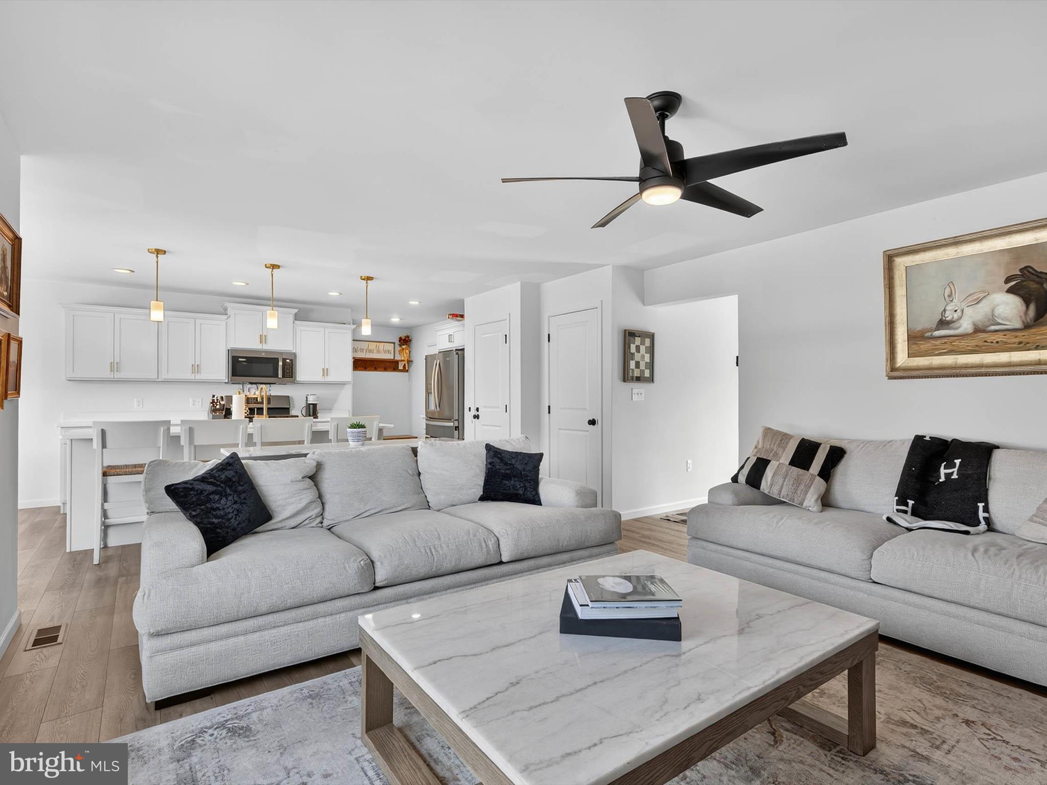 PATHFINDER MEADOWS - Residential