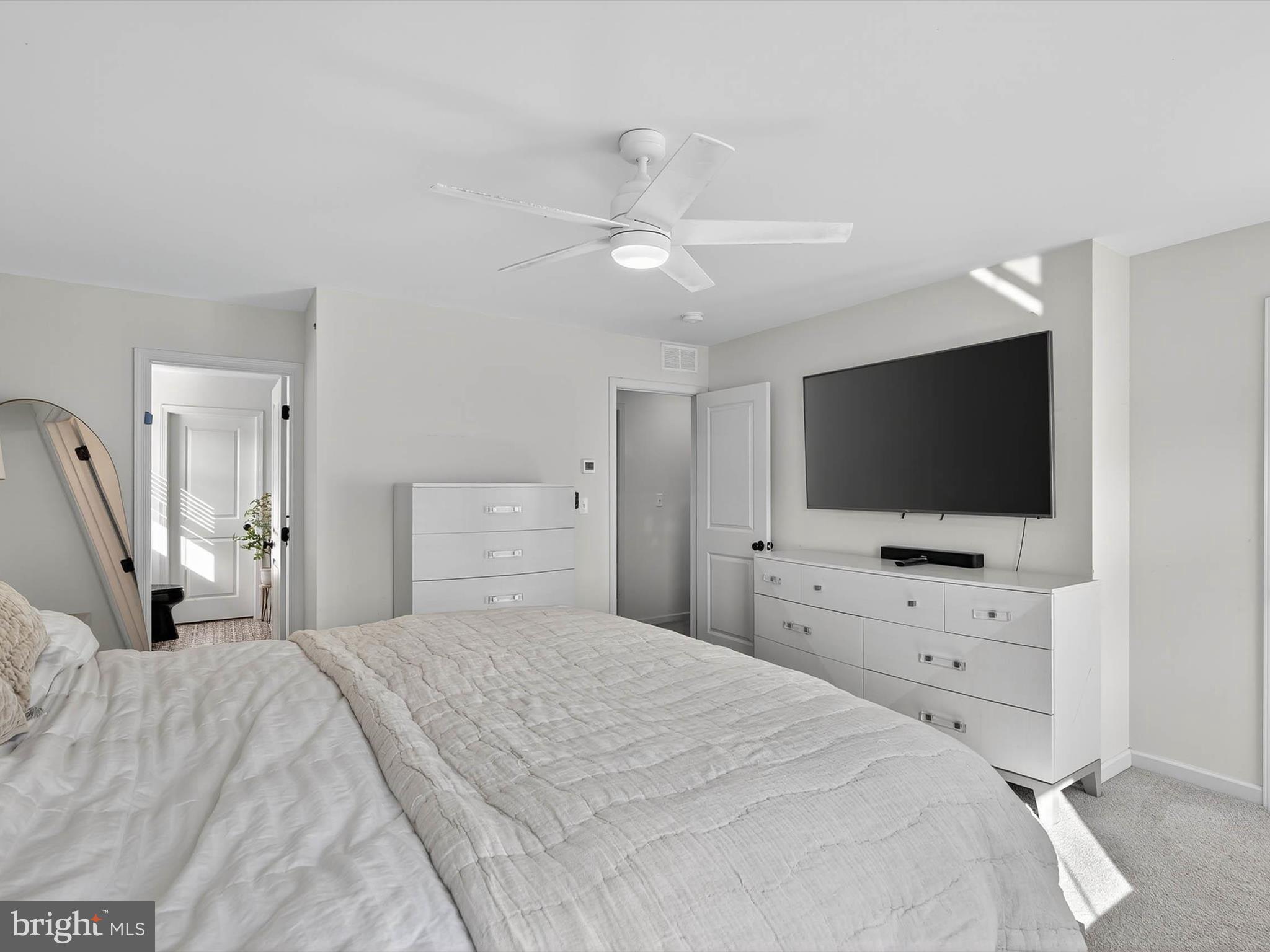 PATHFINDER MEADOWS - Residential