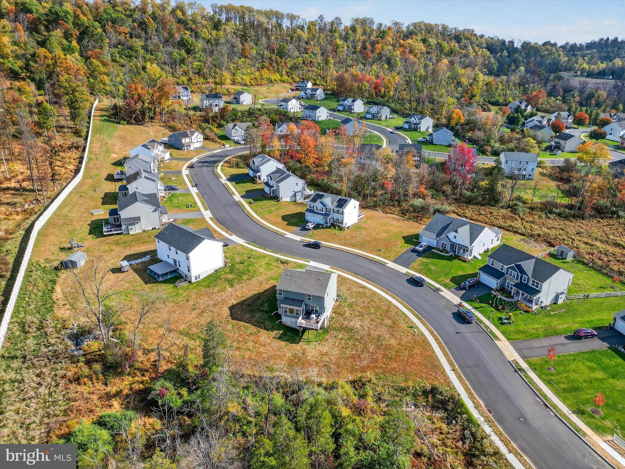 PATHFINDER MEADOWS - Residential