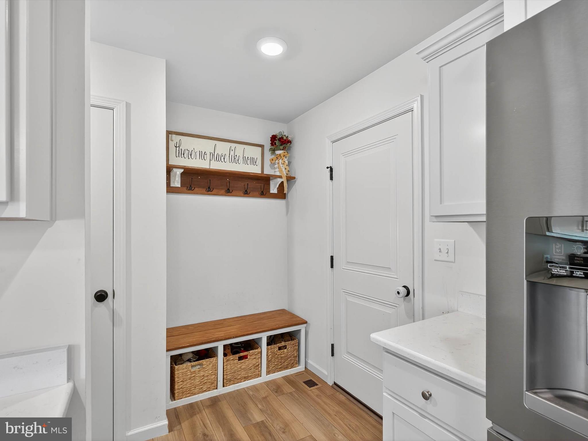 PATHFINDER MEADOWS - Residential