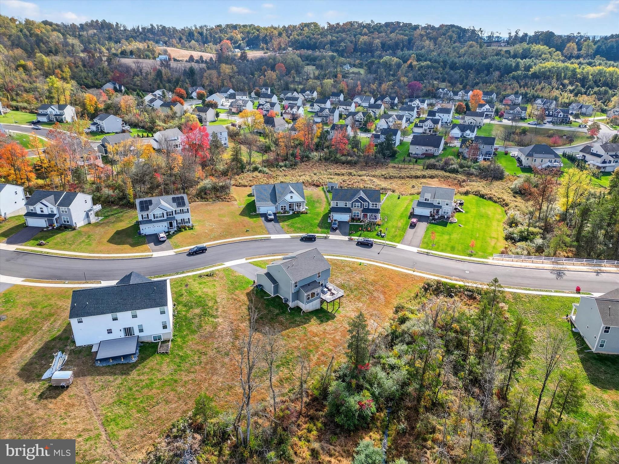 PATHFINDER MEADOWS - Residential