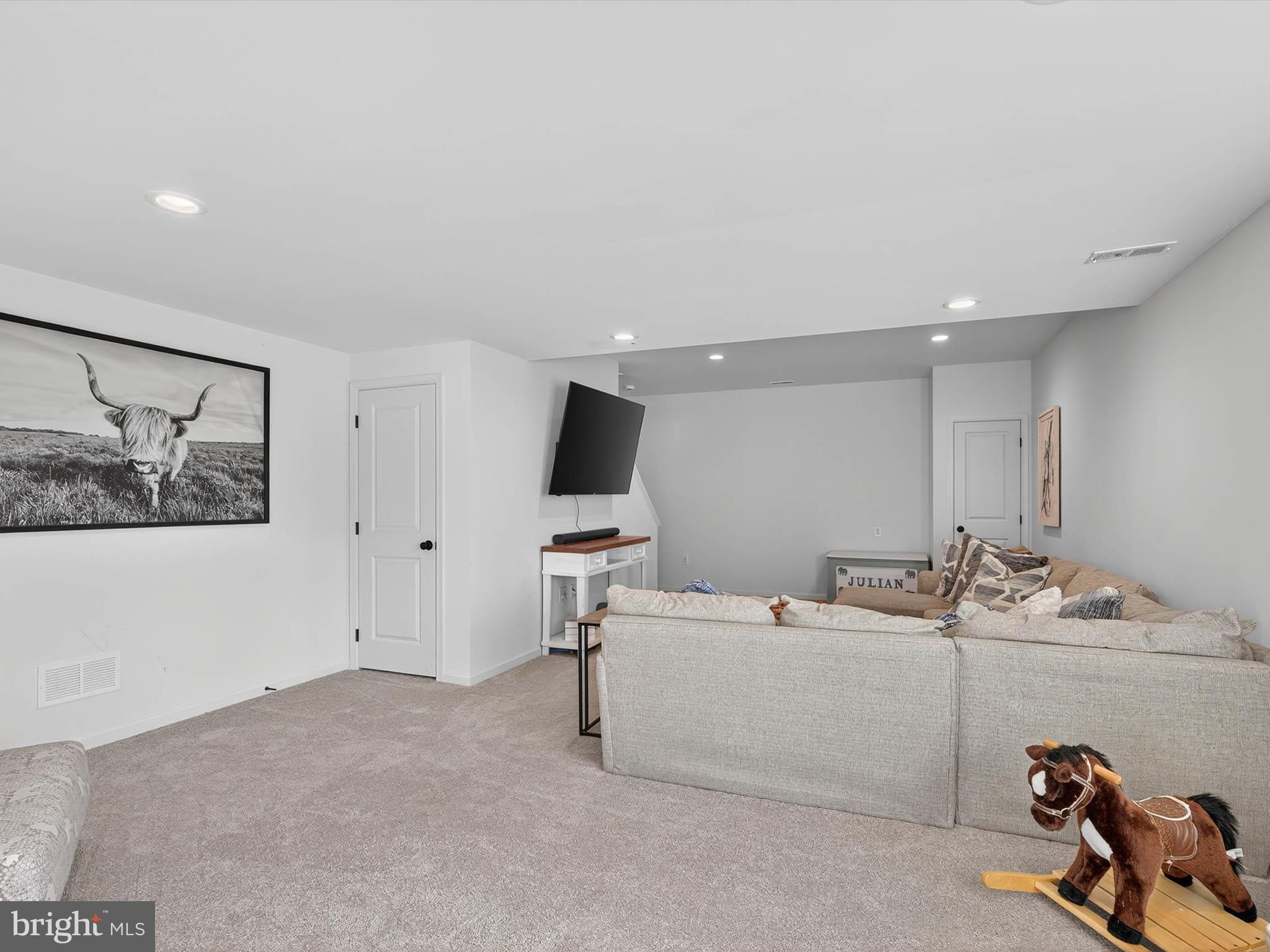 PATHFINDER MEADOWS - Residential