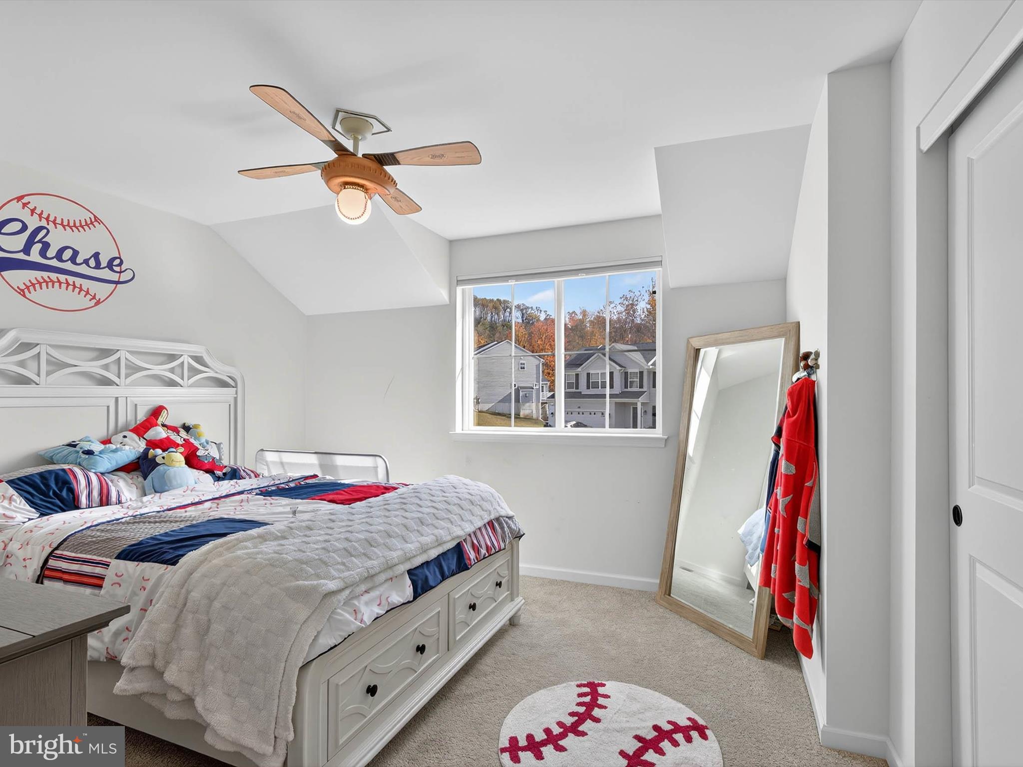 PATHFINDER MEADOWS - Residential