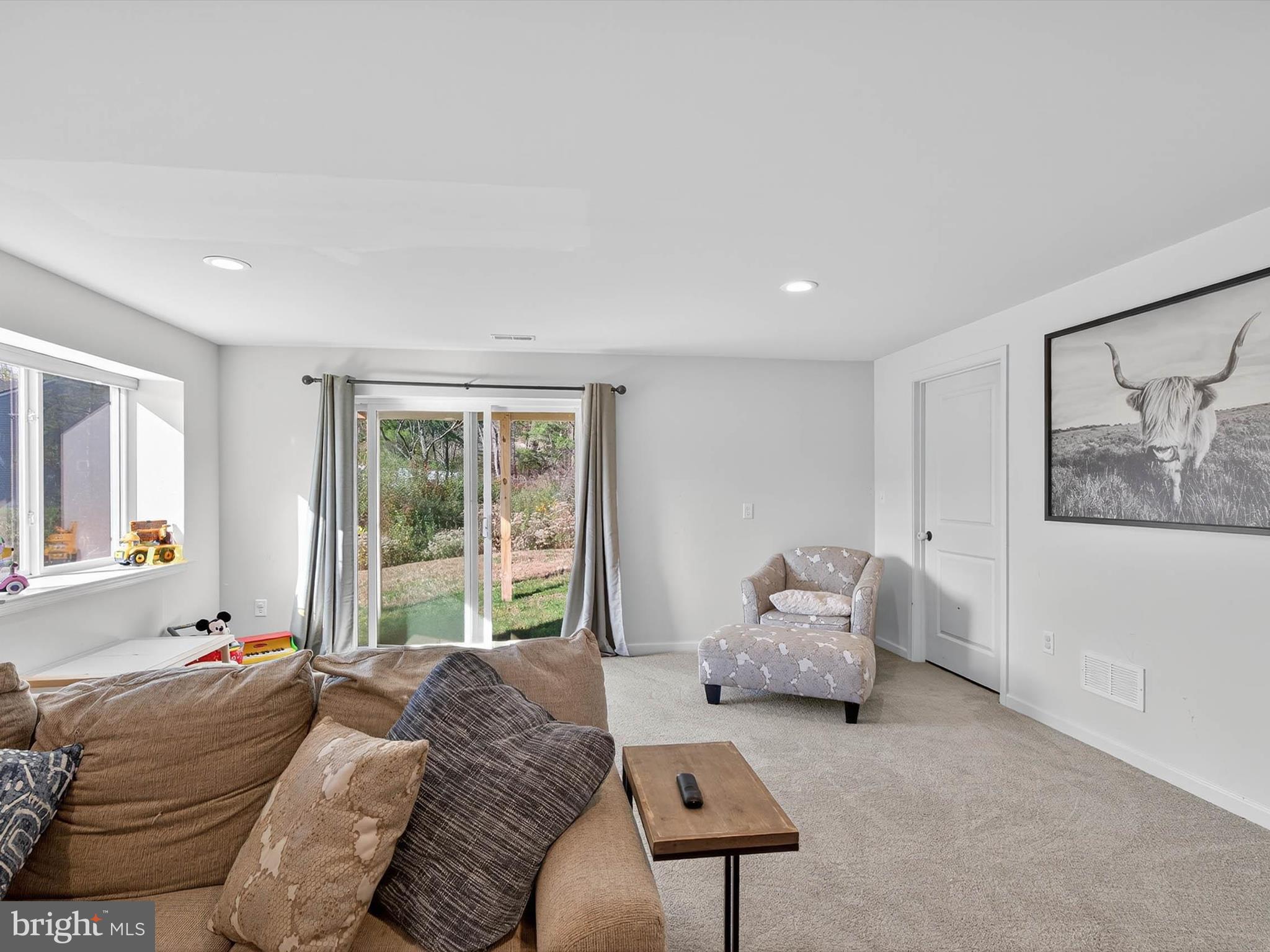 PATHFINDER MEADOWS - Residential